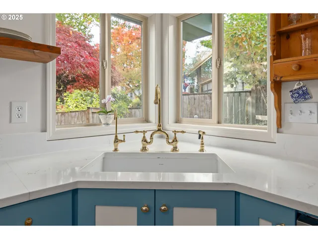 $797,000 | 1750 Tabor Street, Eugene, OR 97401