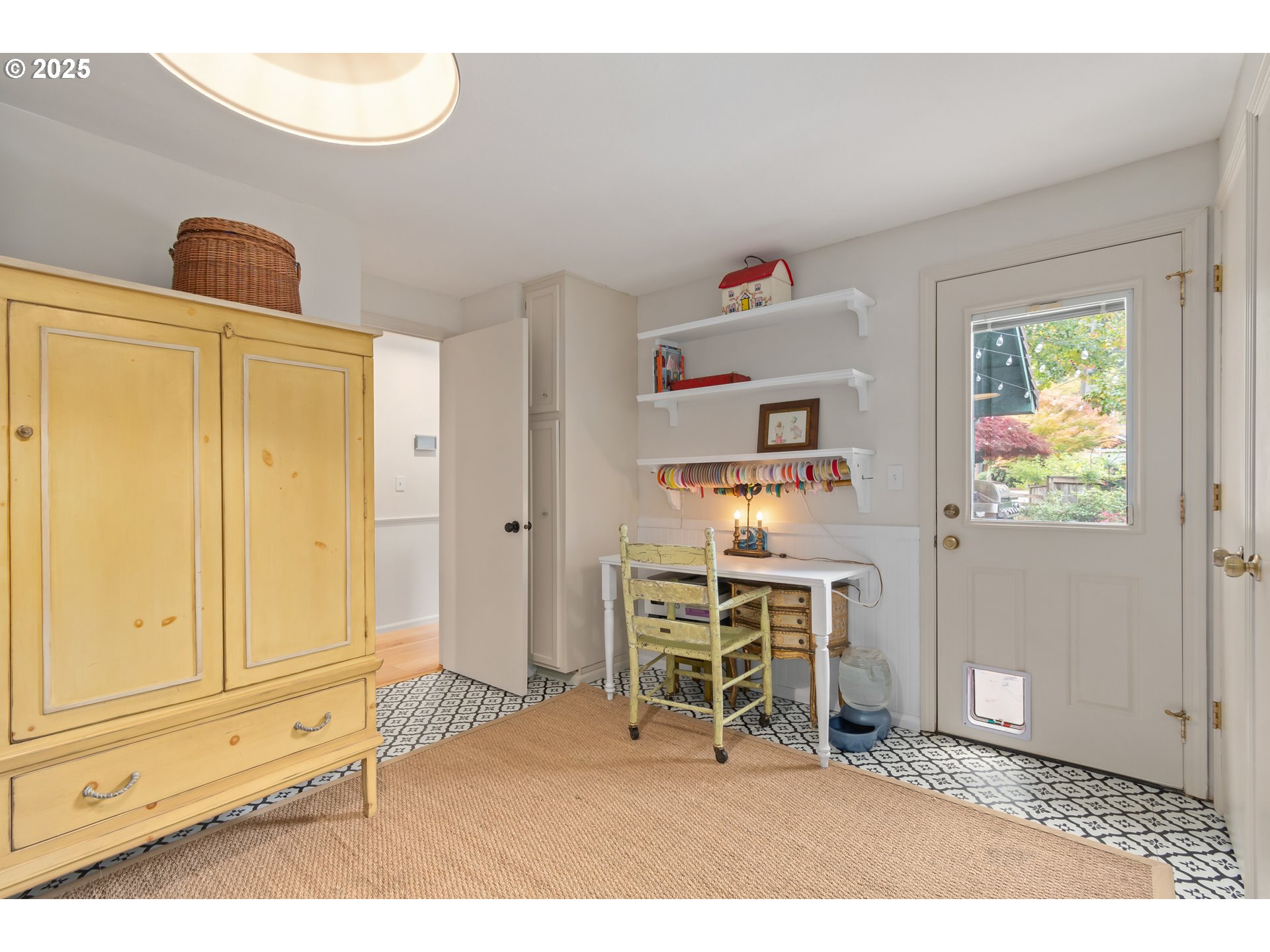 1750 Tabor Street Eugene, OR 97401 - Photo 26 of 48 Laundry