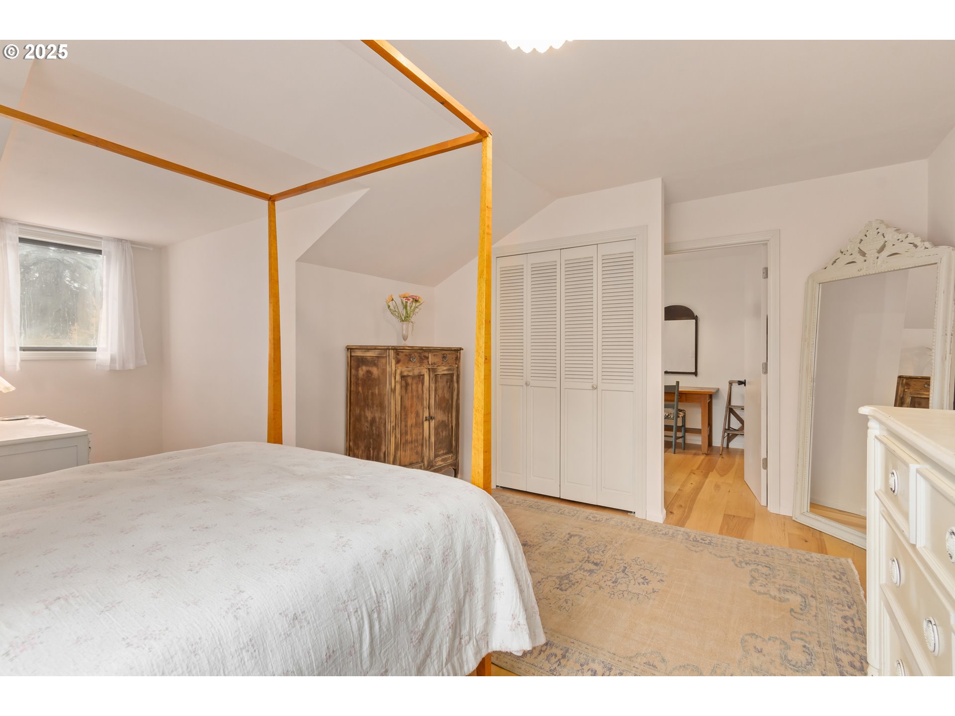 1750 Tabor Street Eugene, OR 97401 - Photo 30 of 48 Bedroom