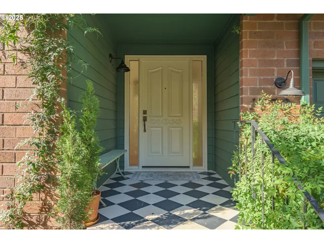 $797,000 | 1750 Tabor Street, Eugene, OR 97401