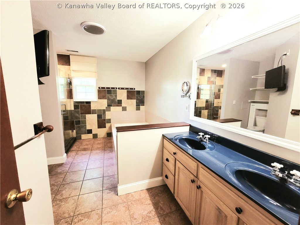 545 Mcclung Road Hurricane, WV 25526 - Photo 27 of 47 Gallery Image 27