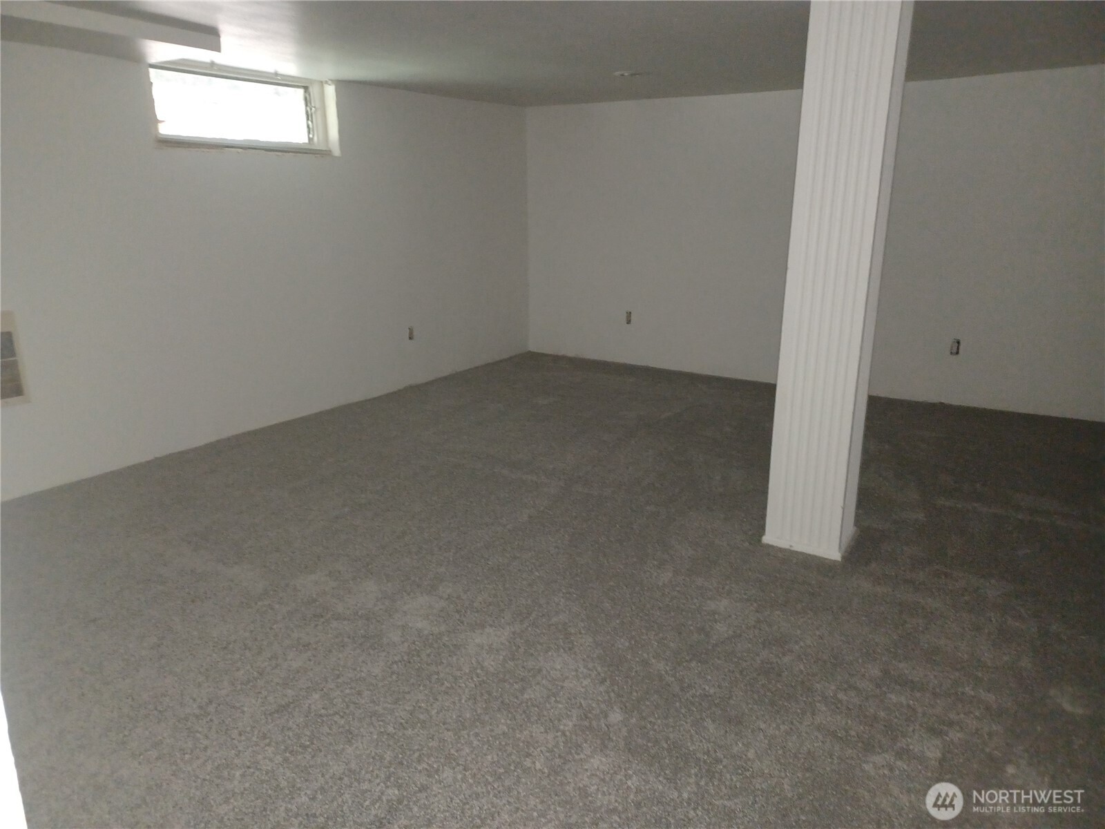 714 Union Avenue Steilacoom, WA 98388 - Photo 13 of 16 a view of a garage