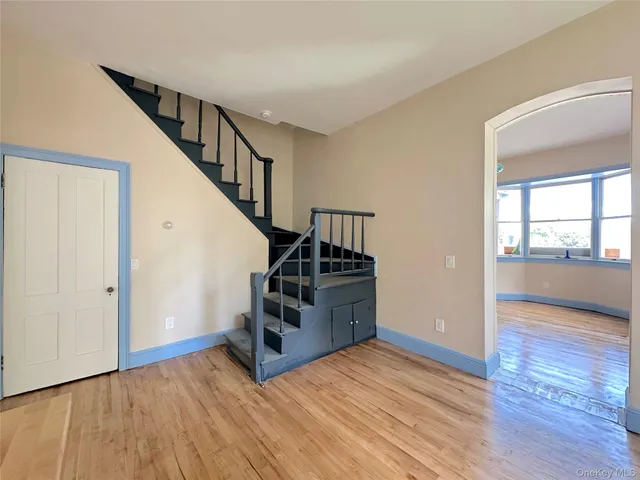 $2,250 | 240 Grand Street, Unit 5, Newburgh, NY 12550