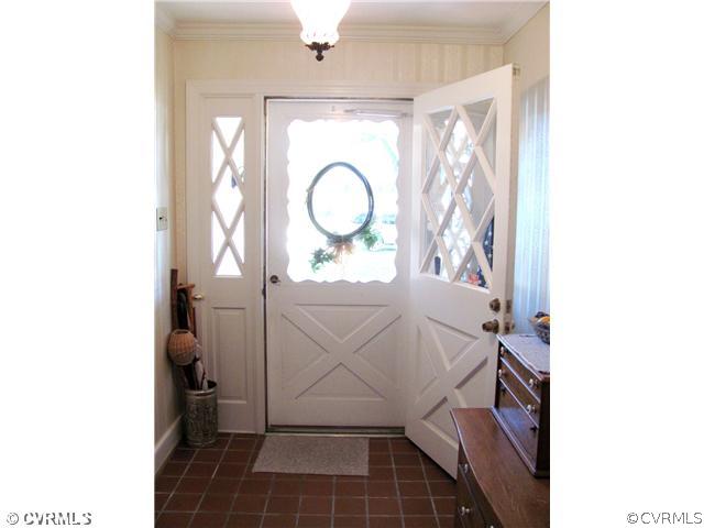 8218 Brookfield Road Richmond, VA 23227 - Photo 2 of 12 Foyer - Welcoming Foyer has a Tile Floor, Crown Mo