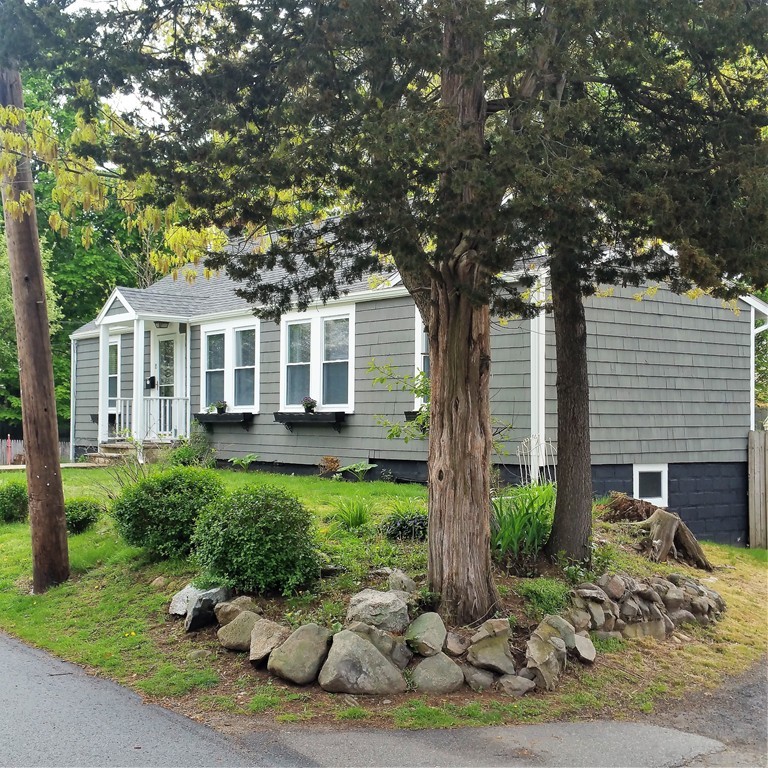 15 Intervale Road Weymouth, MA 02189 - Photo 4 of 19 Gallery Image 4