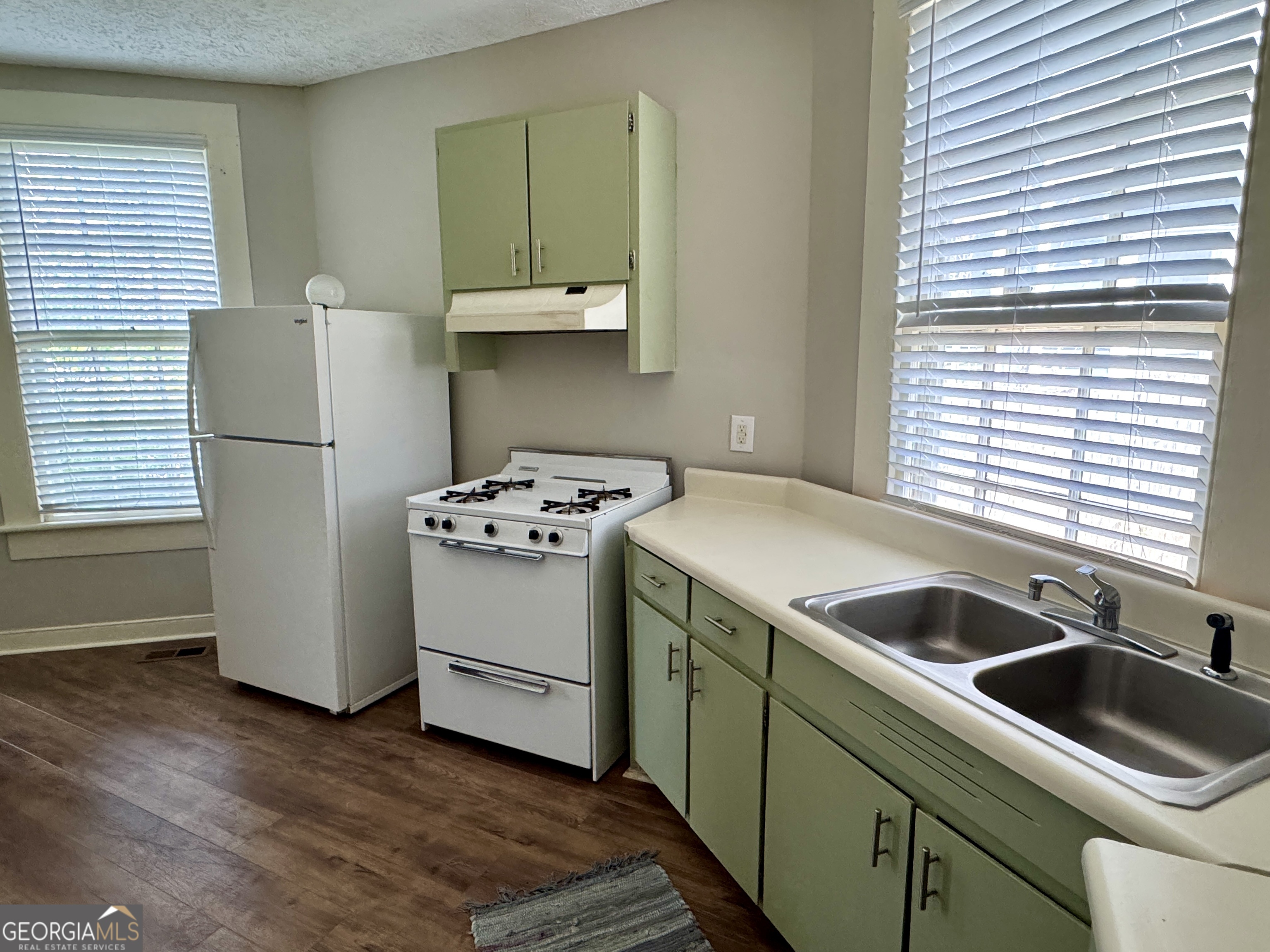 1020 Adams Street Macon, GA 31201 - Photo 7 of 39