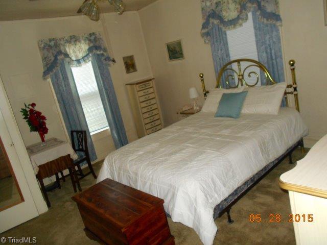 155 Oak Summit Road Winston-Salem, NC 27105 - Photo 11 of 14 Gallery Image 11