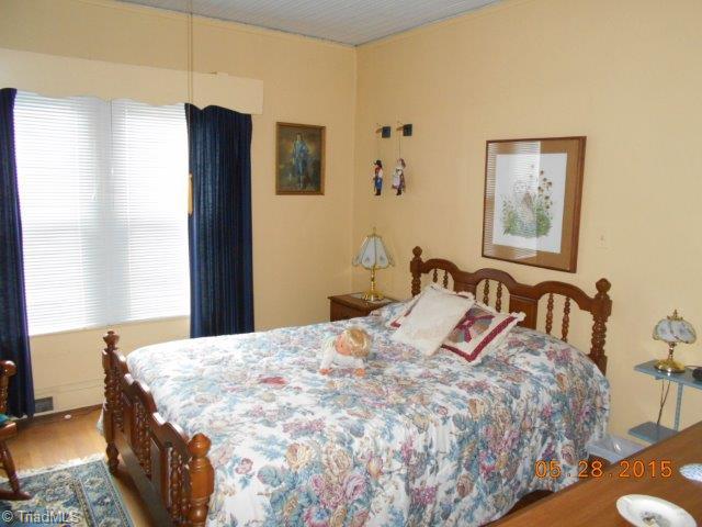 155 Oak Summit Road Winston-Salem, NC 27105 - Photo 8 of 14 Gallery Image 8