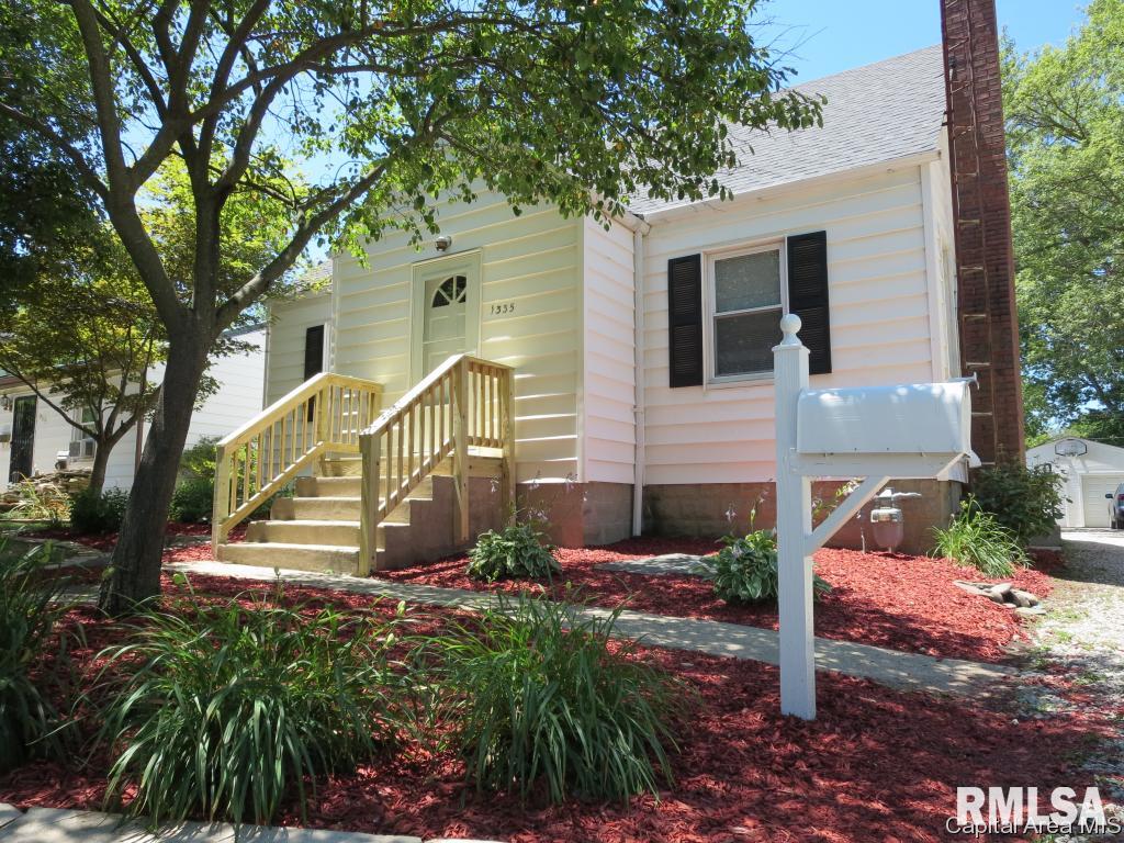 1335 North Rutledge Street Springfield, IL 62702 - Photo 1 of 31