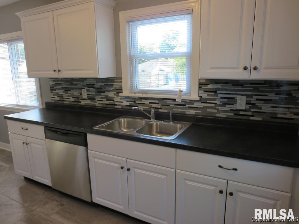 1335 North Rutledge Street Springfield, IL 62702 - Photo 11 of 31