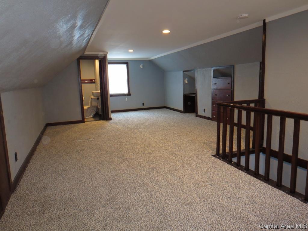 1335 North Rutledge Street Springfield, IL 62702 - Photo 23 of 31