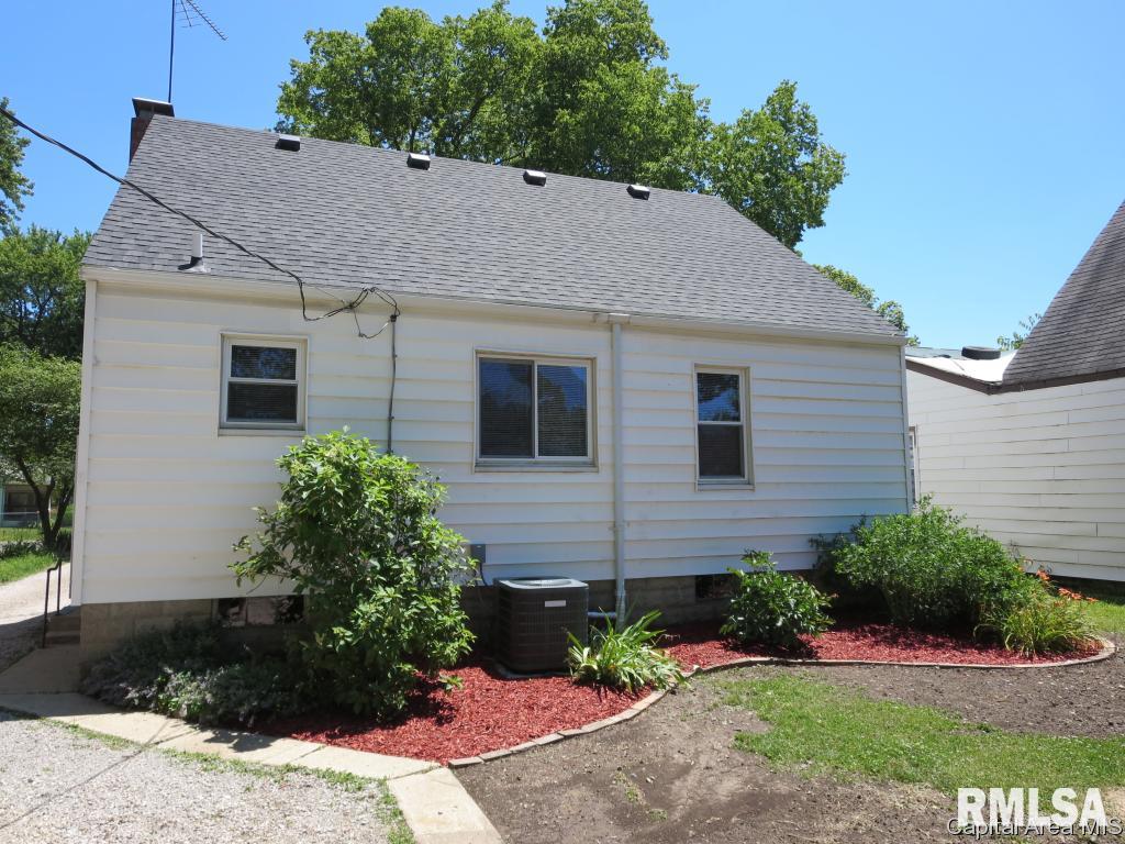 1335 North Rutledge Street Springfield, IL 62702 - Photo 6 of 31