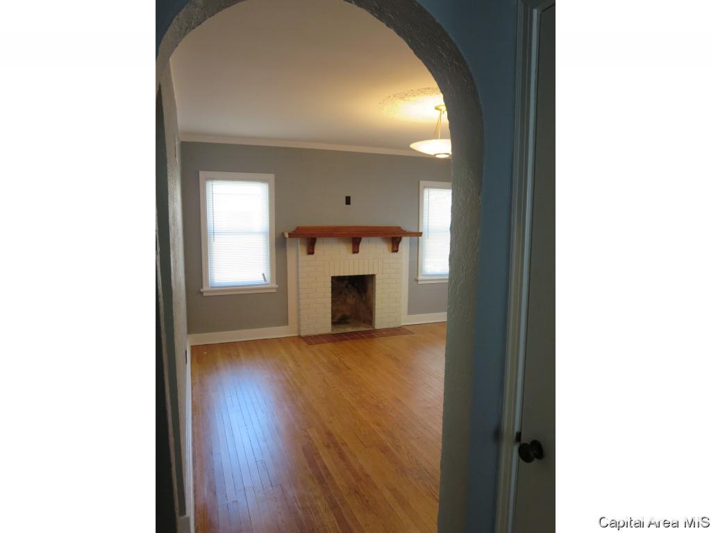 1335 North Rutledge Street Springfield, IL 62702 - Photo 9 of 31