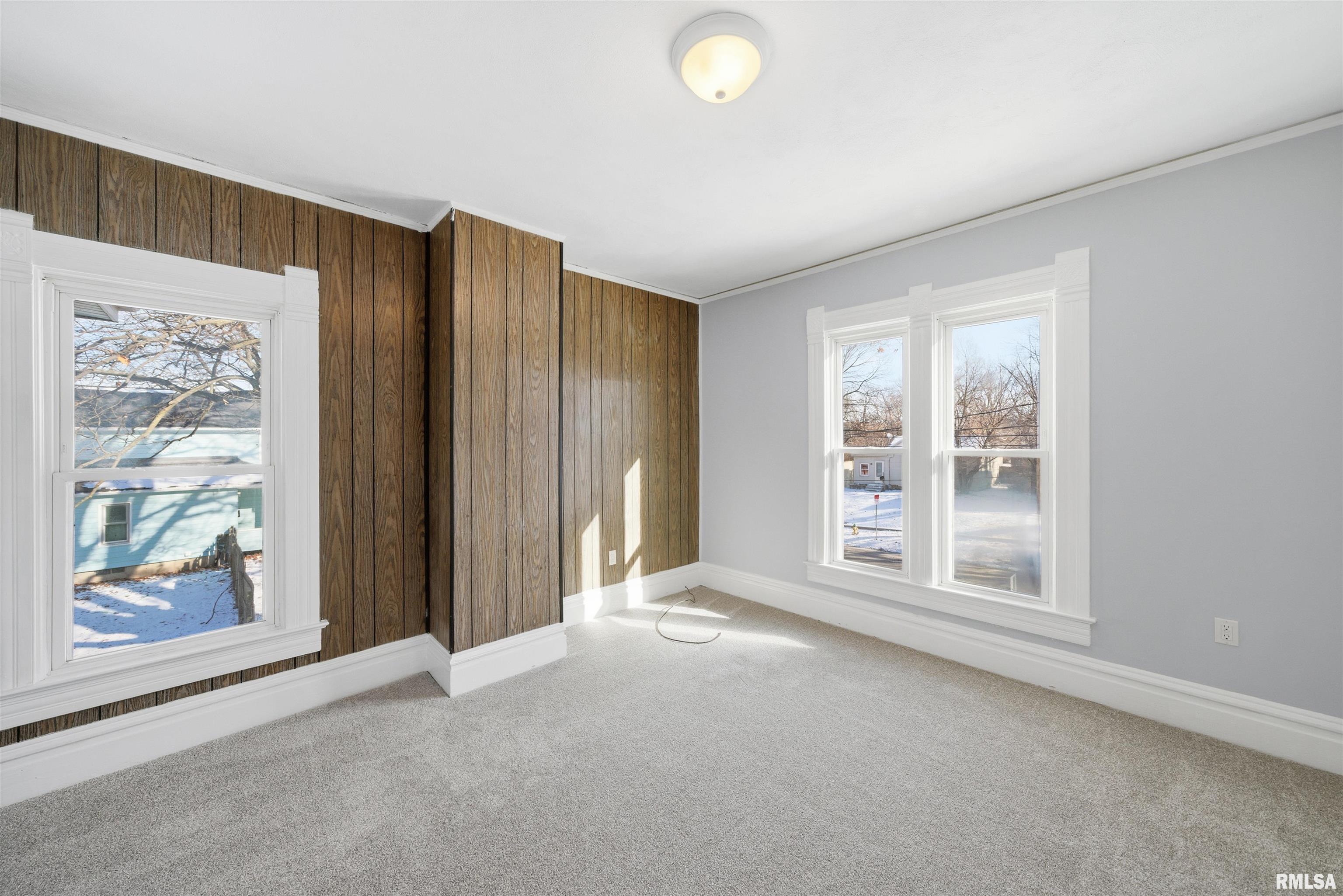 1427 North Sheridan Road Peoria, IL 61606 - Photo 21 of 32