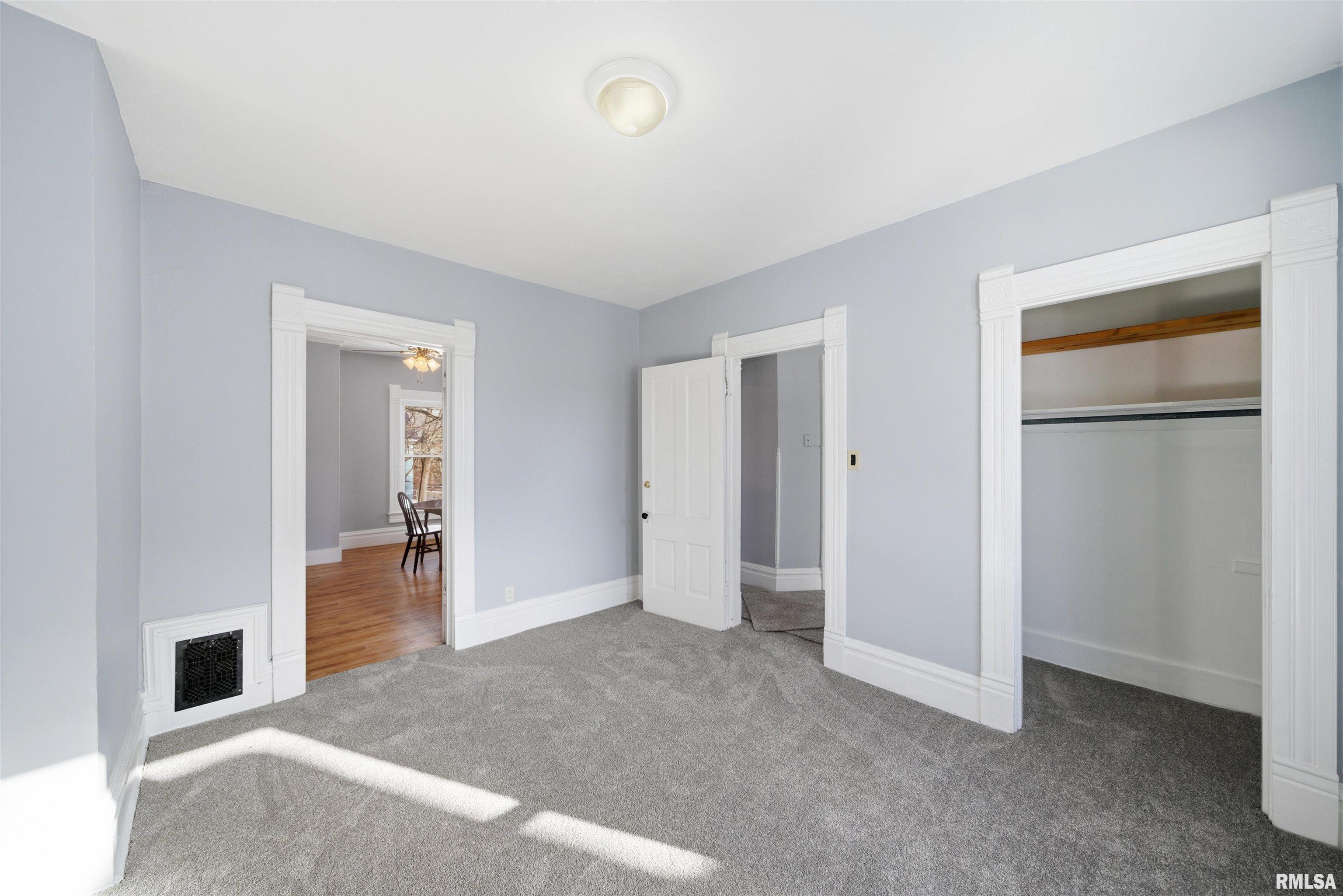 1427 North Sheridan Road Peoria, IL 61606 - Photo 29 of 32