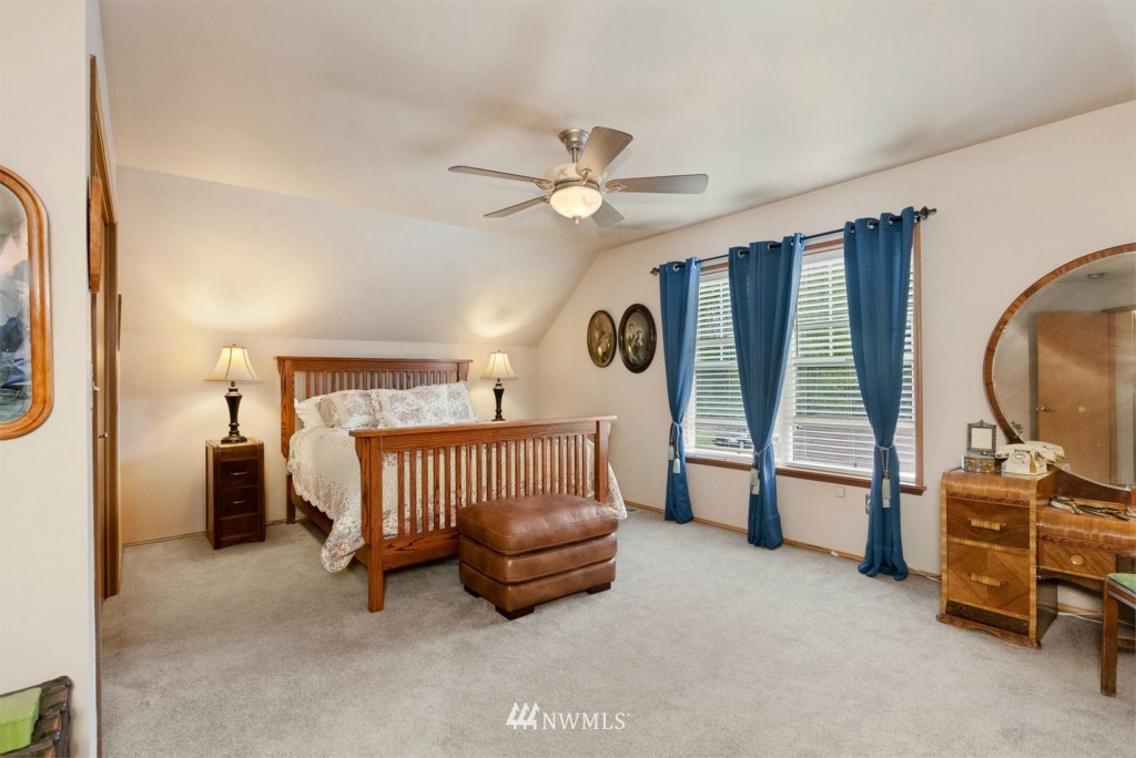 3016 228th Street Southeast Bothell, WA 98021 - Photo 14 of 20