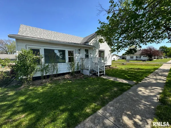 $125,000 | 112 East Oakley Street, Glasford, IL 61533