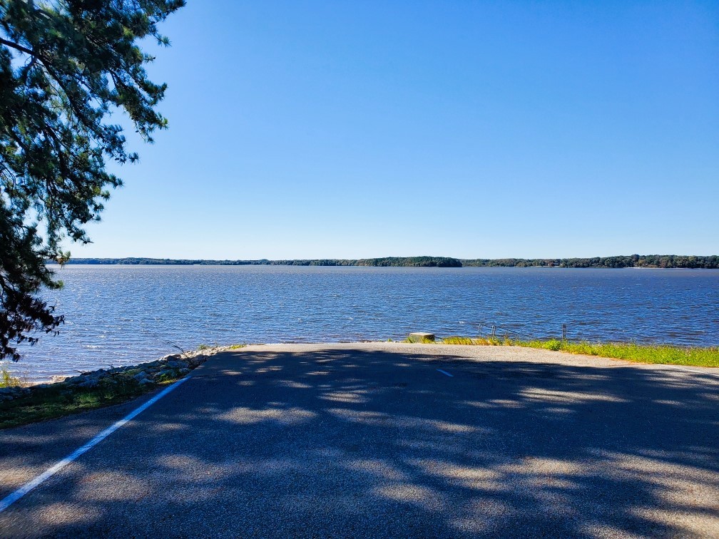 0 New Hope Road Big Sandy, TN 38221 - Photo 8 of 33 a view of an ocean and a city view