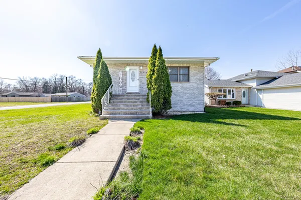 $229,900 | 16446 Spaulding Avenue, Markham, IL 60428