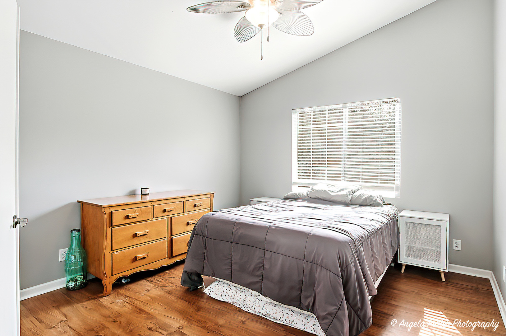 1530 Hickory Road Woodstock, IL 60098 - Photo 11 of 18 Gallery Image 11