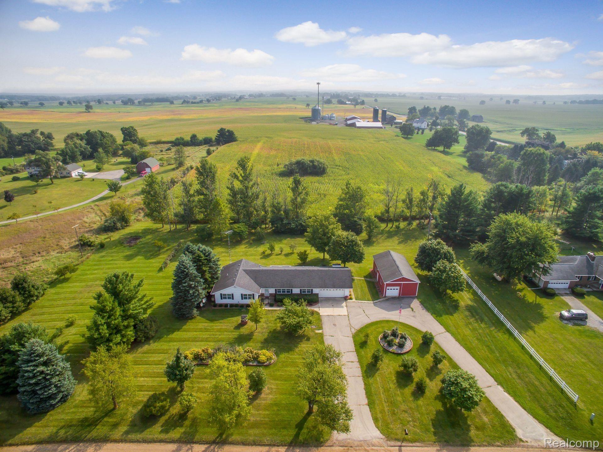 8897 Smythe Road Manchester, MI 48158 - Photo 3 of 36 3.jpg