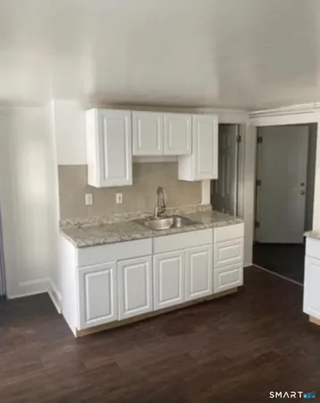 $1,750 | 140 Center Street, Unit 3, Bridgeport, CT 06604