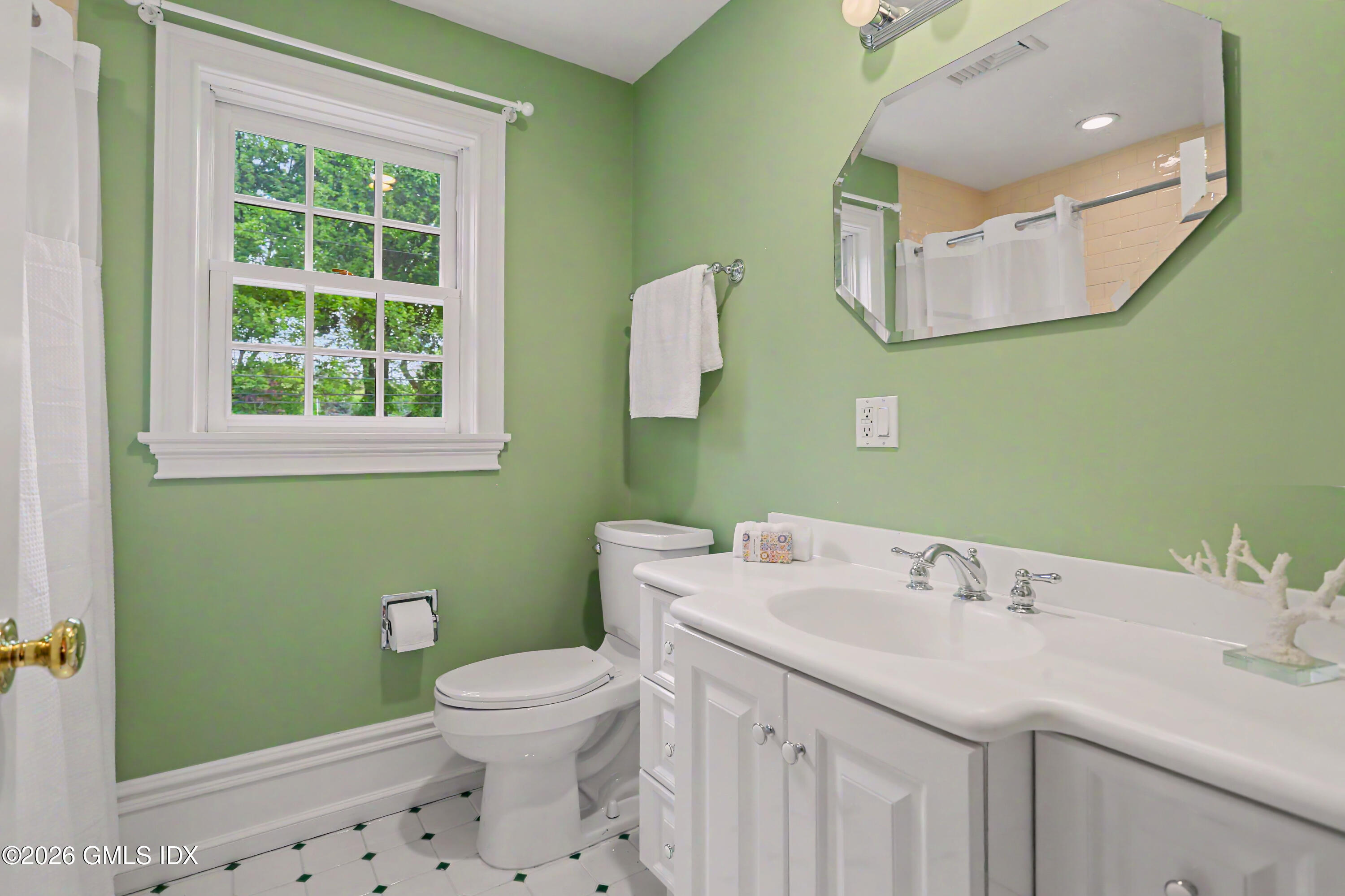 73 Lockwood Road Riverside, CT 06878 - Photo 26 of 47 49-print-73-lockwood-rd