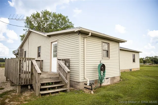 $219,900 | 8091 East New Philadelphia Road, Salem, IN 47167