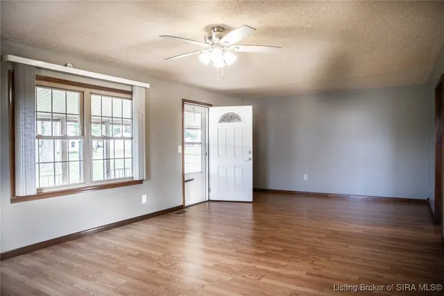 $219,900 | 8091 East New Philadelphia Road, Salem, IN 47167