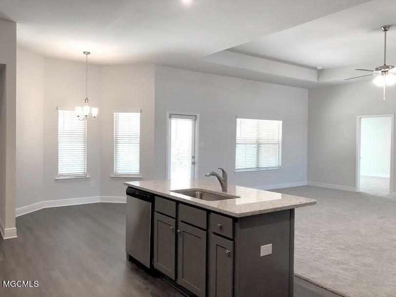 6227 Roxanne Way Biloxi, MS 39532 - Photo 9 of 33 Breakfast counter
