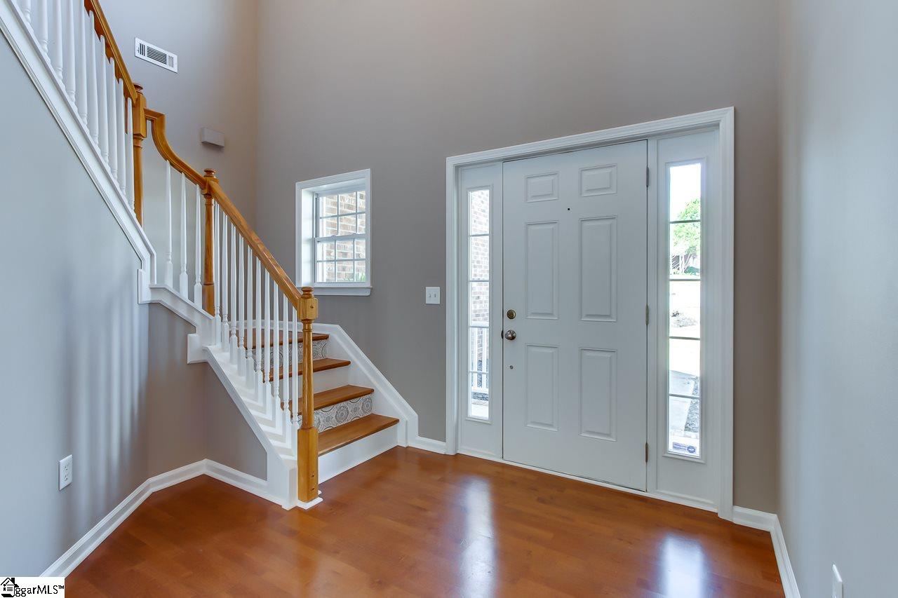 201 Elstar Loop Road Simpsonville, SC 29681 - Photo 4 of 35