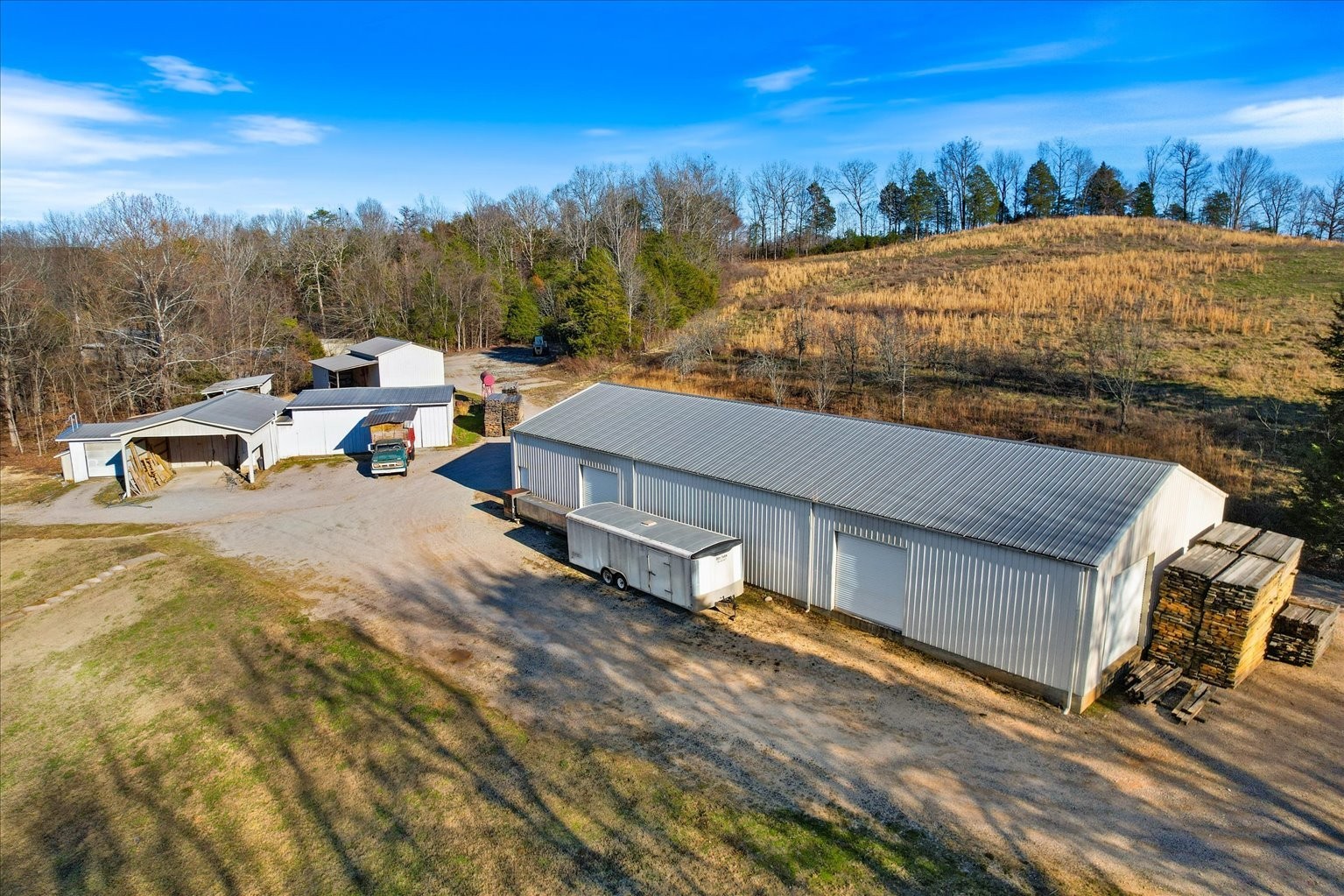 3160 Tom Holt Road Clifton, TN 38425 - Photo 4 of 53