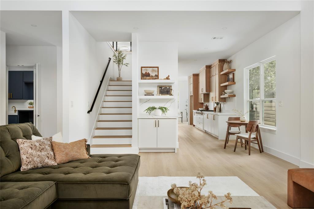 4046 Baker Avenue Dallas, TX 75212 - Photo 4 of 23