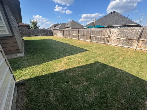 $1,950 | 5289 Sagewood Drive, College Station, TX 77845