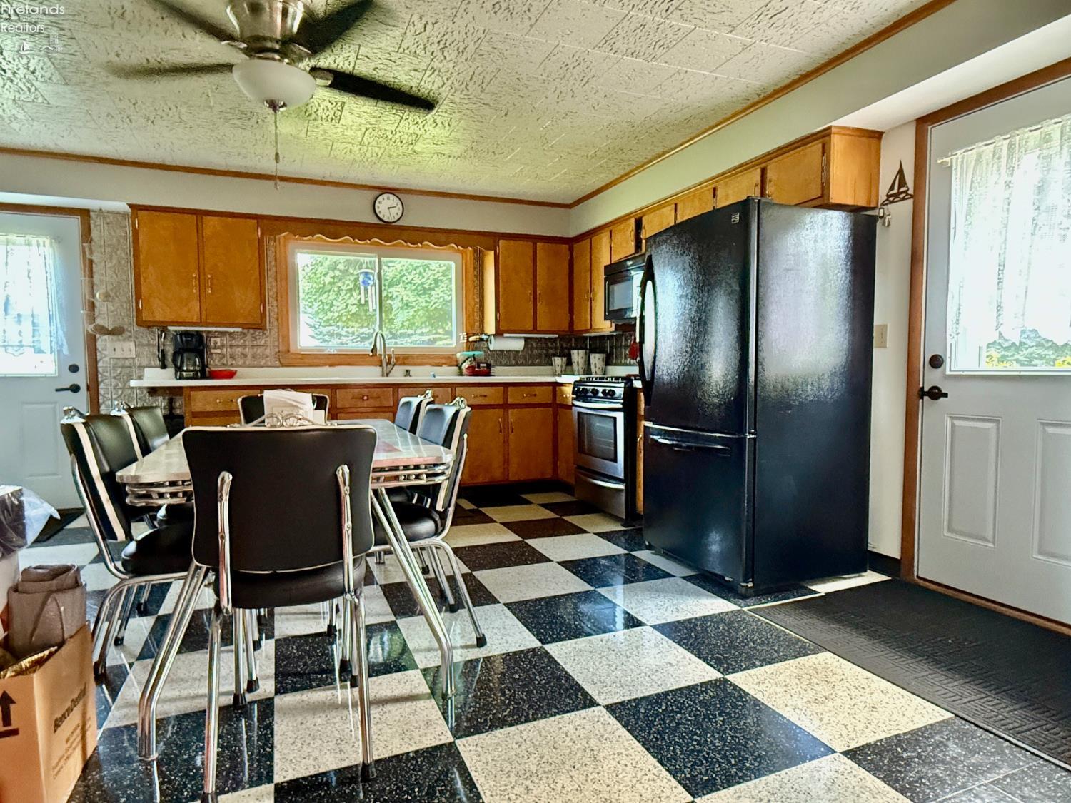 347 Hidden Beach Road Lakeside Marblehead, OH 43440 - Photo 19 of 41 Gallery Image 19