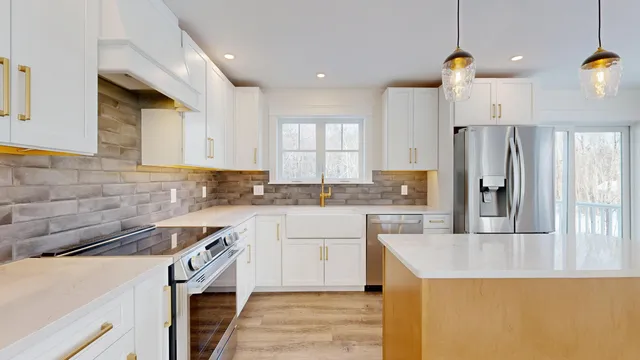 $639,000 | 46 Autumn Ridge, Sabattus, ME 04280