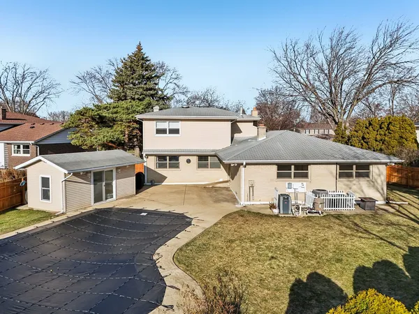 $800,000 | 2019 East Avon Lane, Arlington Heights, IL 60004