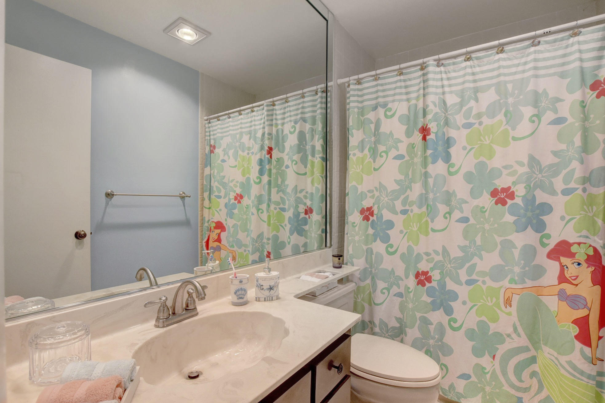 6101 Old Court Road, Unit 239B Boca Raton, FL 33433 - Photo 28 of 31 Second Full Bathroom