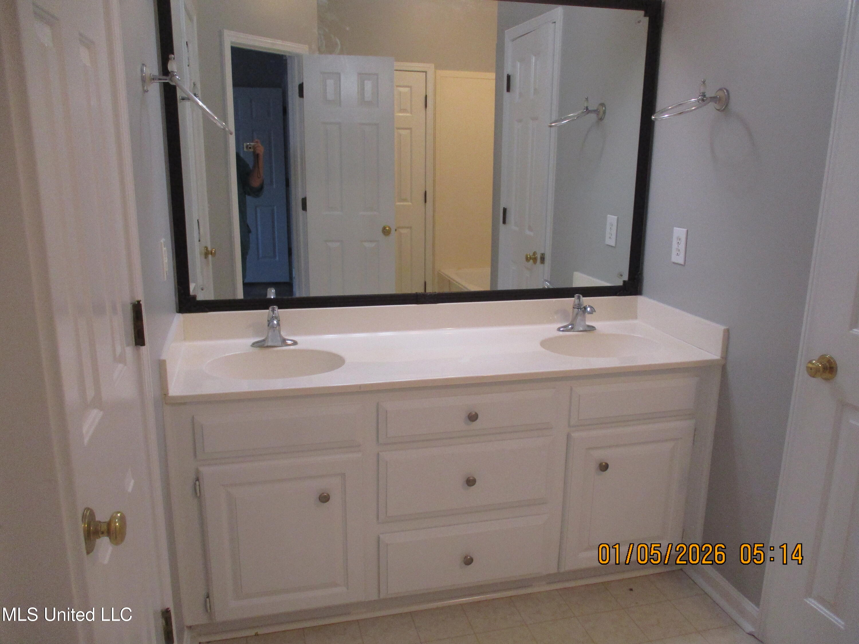 306 Hemlock Drive Flowood, MS 39232 - Photo 12 of 18 IMG_0943