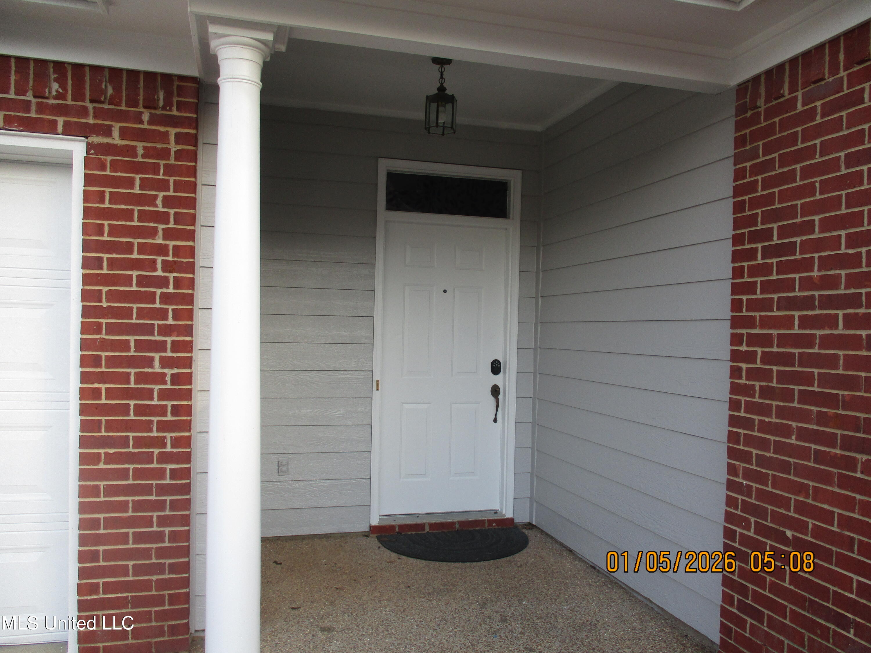 306 Hemlock Drive Flowood, MS 39232 - Photo 2 of 18 IMG_0926