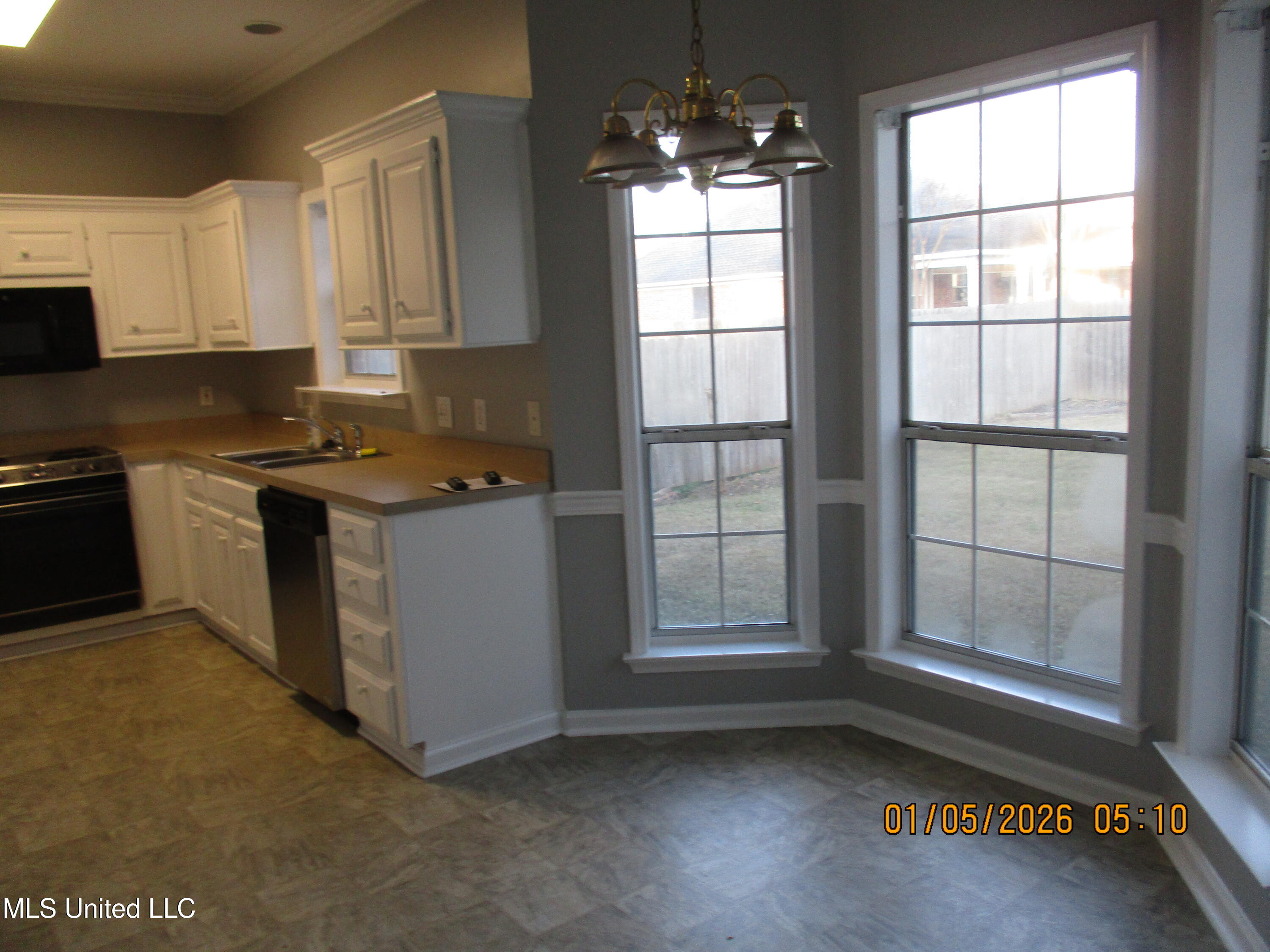 306 Hemlock Drive Flowood, MS 39232 - Photo 6 of 18 IMG_0930