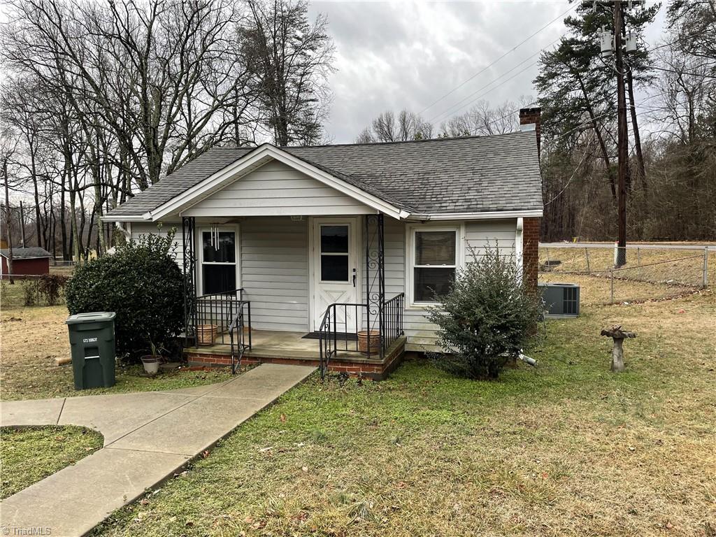 1700 Dillon Road Greensboro, NC 27405 - Photo 2 of 16 Gallery Image 2