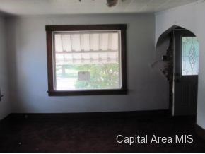 1055 North Hill Avenue Decatur, IL 62522 - Photo 3 of 10