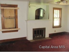 1055 North Hill Avenue Decatur, IL 62522 - Photo 4 of 10