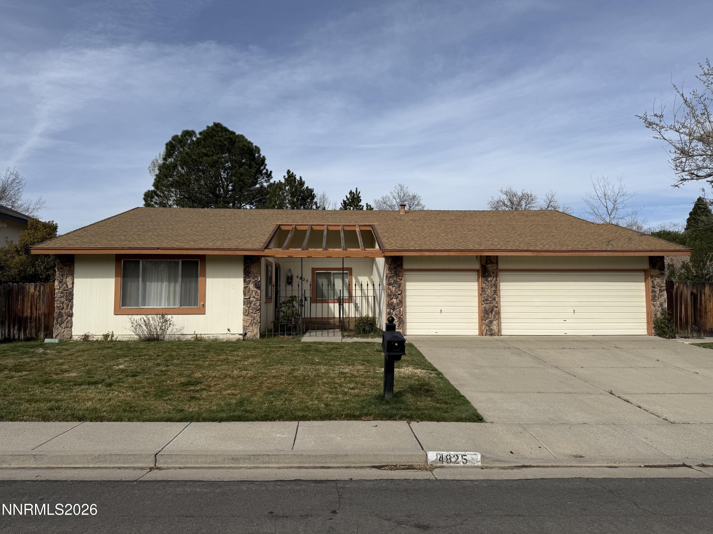 4825 Cool Springs Drive Reno, NV 89509 - Photo 3 of 40 4531ED43-98EF-432D-B37D-F77F063C8A37