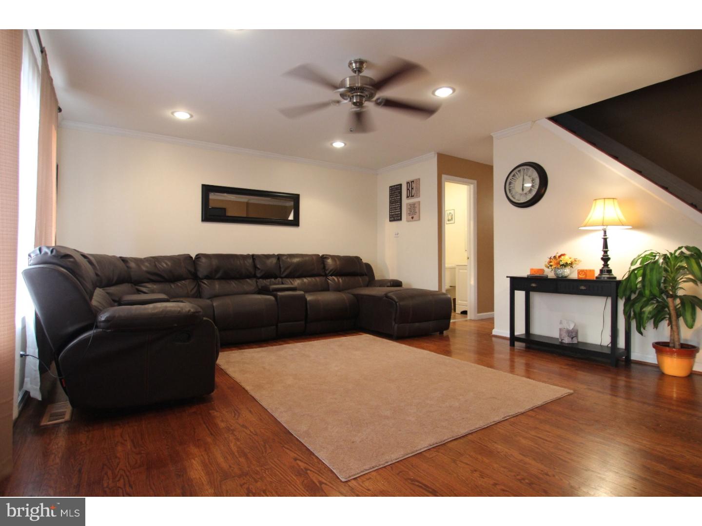3209 Gurley Road Philadelphia, PA 19154 - Photo 2 of 25