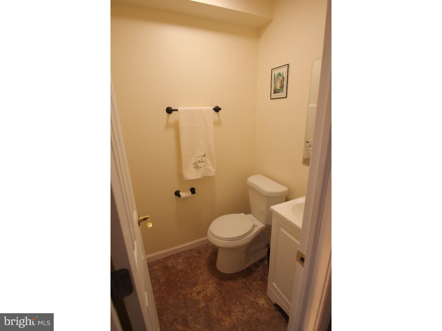 3209 Gurley Road Philadelphia, PA 19154 - Photo 5 of 25