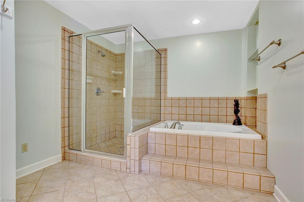 3608 Hunting Ridge Drive High Point, NC 27265 - Photo 16 of 30 Gallery Image 16