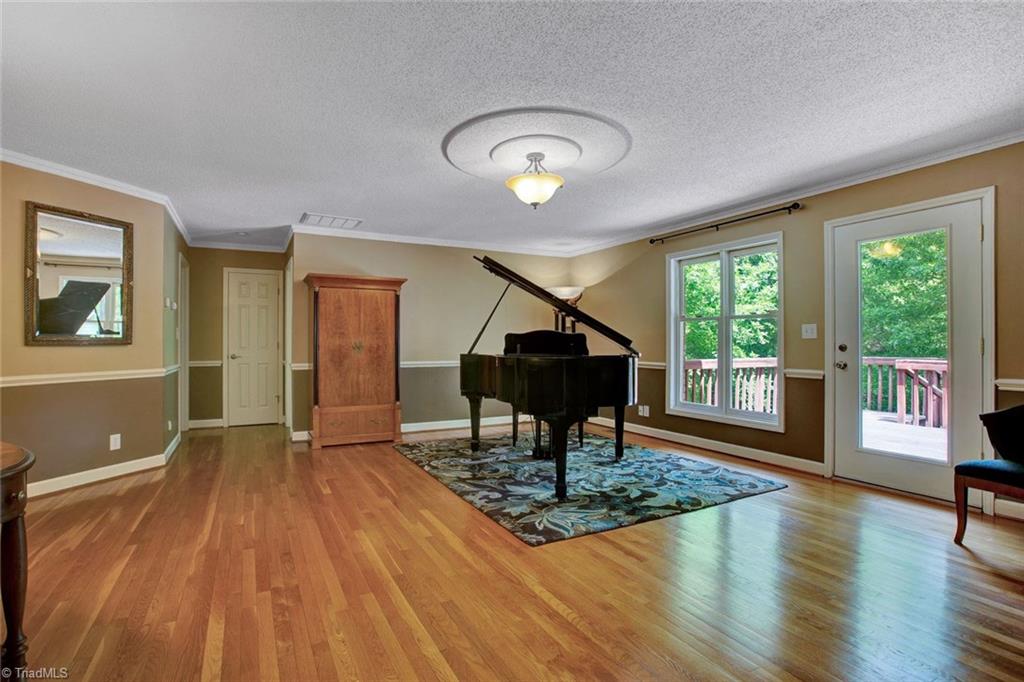 3608 Hunting Ridge Drive High Point, NC 27265 - Photo 6 of 30 Gallery Image 6