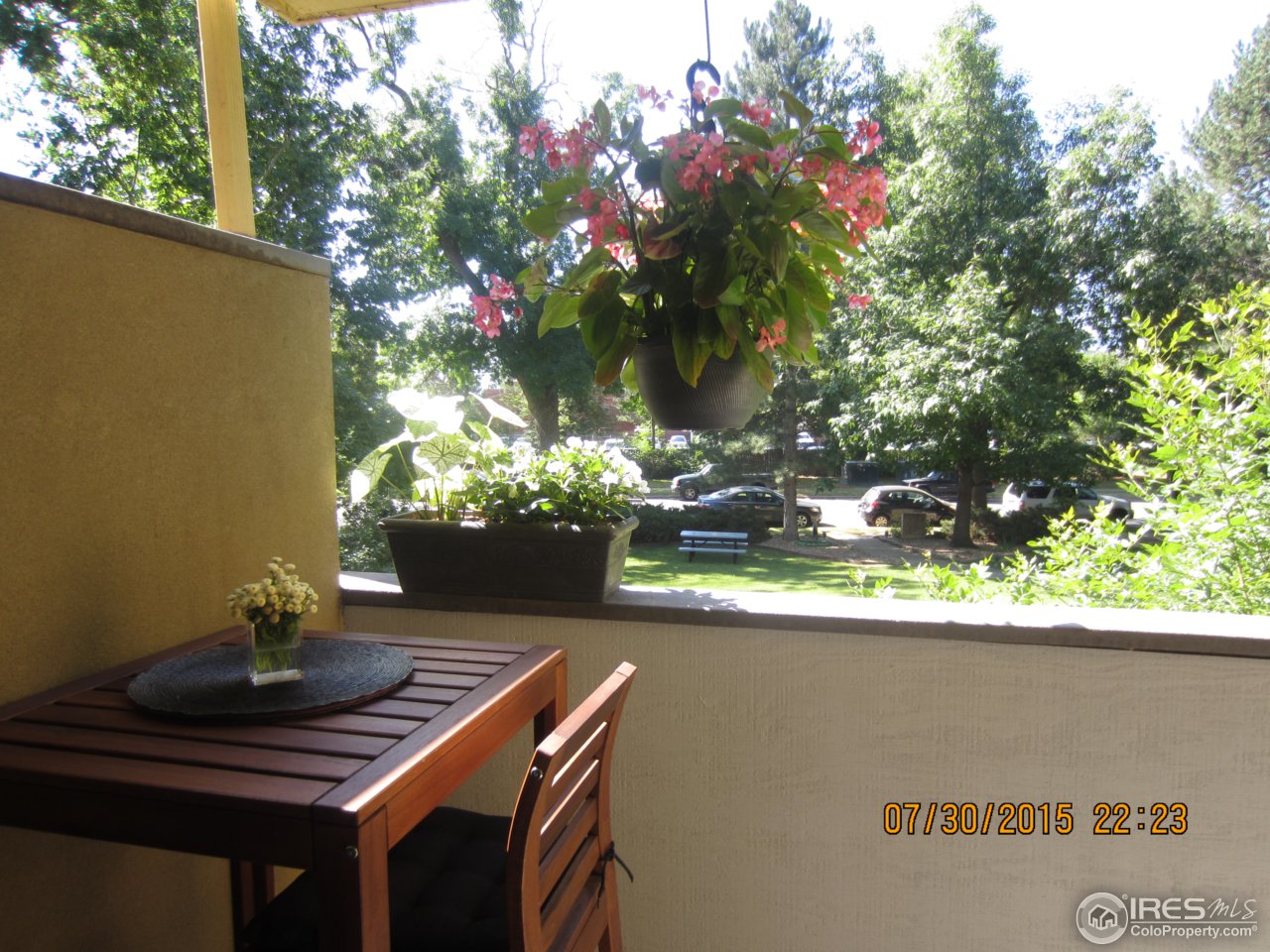 2711 Mapleton Avenue, Unit 1 Boulder, CO 80304 - Photo 3 of 9 a view of a dining room with furniture and wooden floor